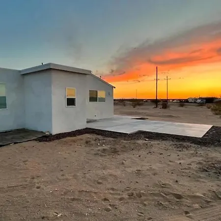 Serene Modern Home Backdoor With Great Wifi, Games, Movies, Patio Seating And Bbq Easy Access To North Joshua Tree National Park In 10 Minutes Twentynine Palms Esterno foto