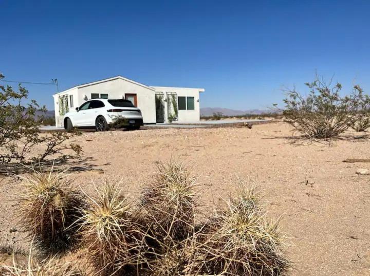 Serene Modern Backdoor With Great Wifi, Games, Movies, Patio Seating And Bbq Easy Access To North Joshua Tree National Park In 10 Minutes Twentynine Palms