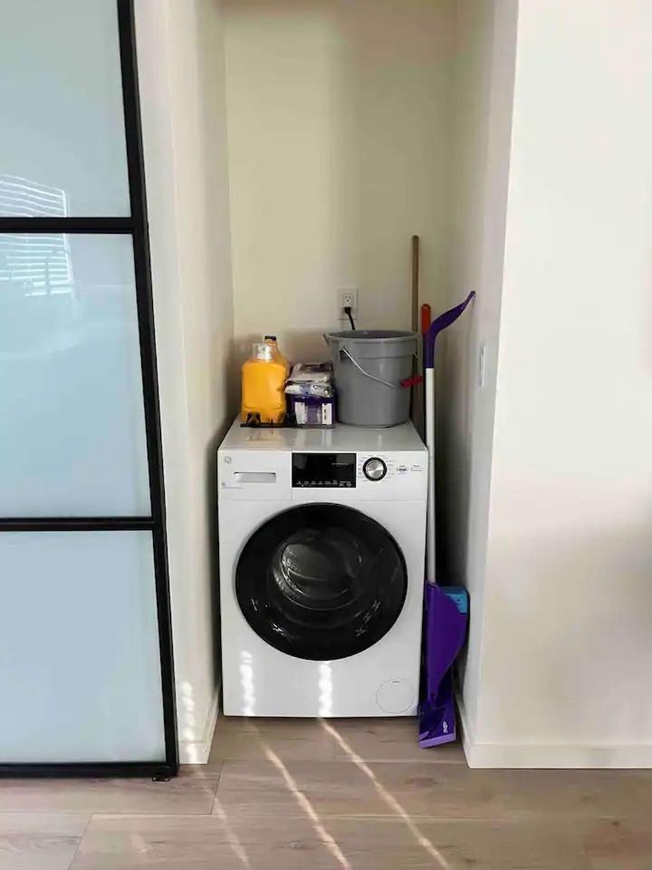 Holiday home Serene Modern Backdoor With Great Wifi, Games, Movies, Patio Seating And Bbq Easy Access To North Joshua Tree National Park In 10 Minutes *