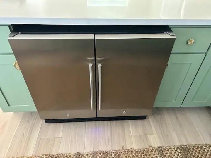 Serene Modern Backdoor With Great Wifi, Games, Movies, Patio Seating And Bbq Easy Access To North Joshua Tree National Park In 10 Minutes Holiday home *