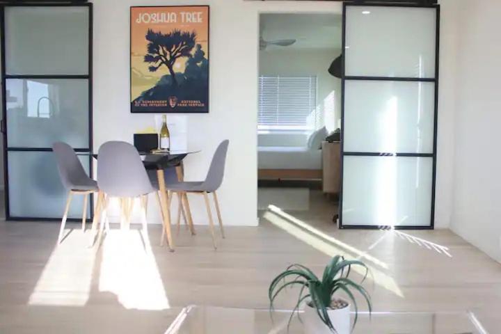 Holiday home Serene Modern Backdoor With Great Wifi, Games, Movies, Patio Seating And Bbq Easy Access To North Joshua Tree National Park In 10 Minutes *