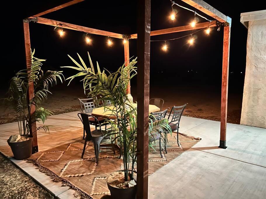 Holiday home Serene Modern Backdoor With Great Wifi, Games, Movies, Patio Seating And Bbq Easy Access To North Joshua Tree National Park In 10 Minutes Twentynine Palms